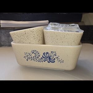 Pyrex Refrigerator Dishes
